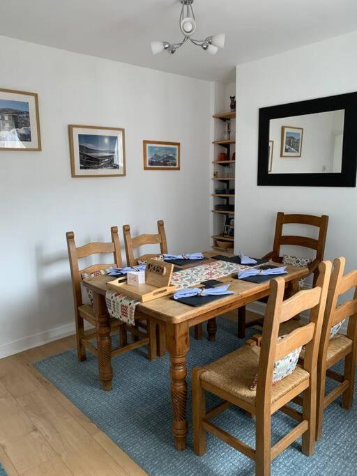 Holiday home Mountain Views In The Heart Of Town *